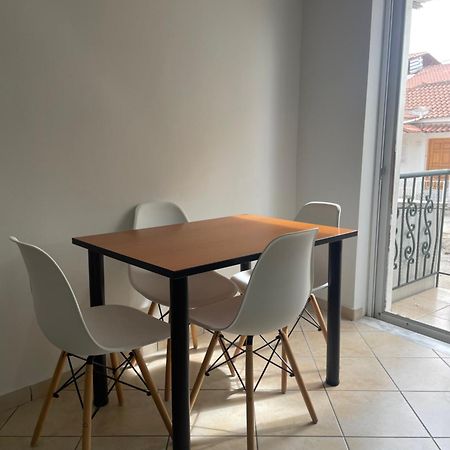 Peroulia Apartments Kómboi Zewnętrze zdjęcie