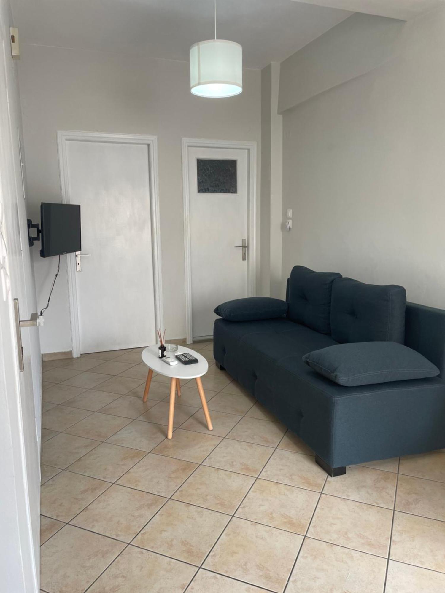 Peroulia Apartments Kómboi Zewnętrze zdjęcie